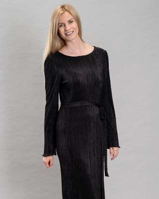 🎄 Divadla, večírky, Vánoce! 🎄 Čas krásných společenských okamžiků je tady – a k nim patří nadčasové šaty v různých...